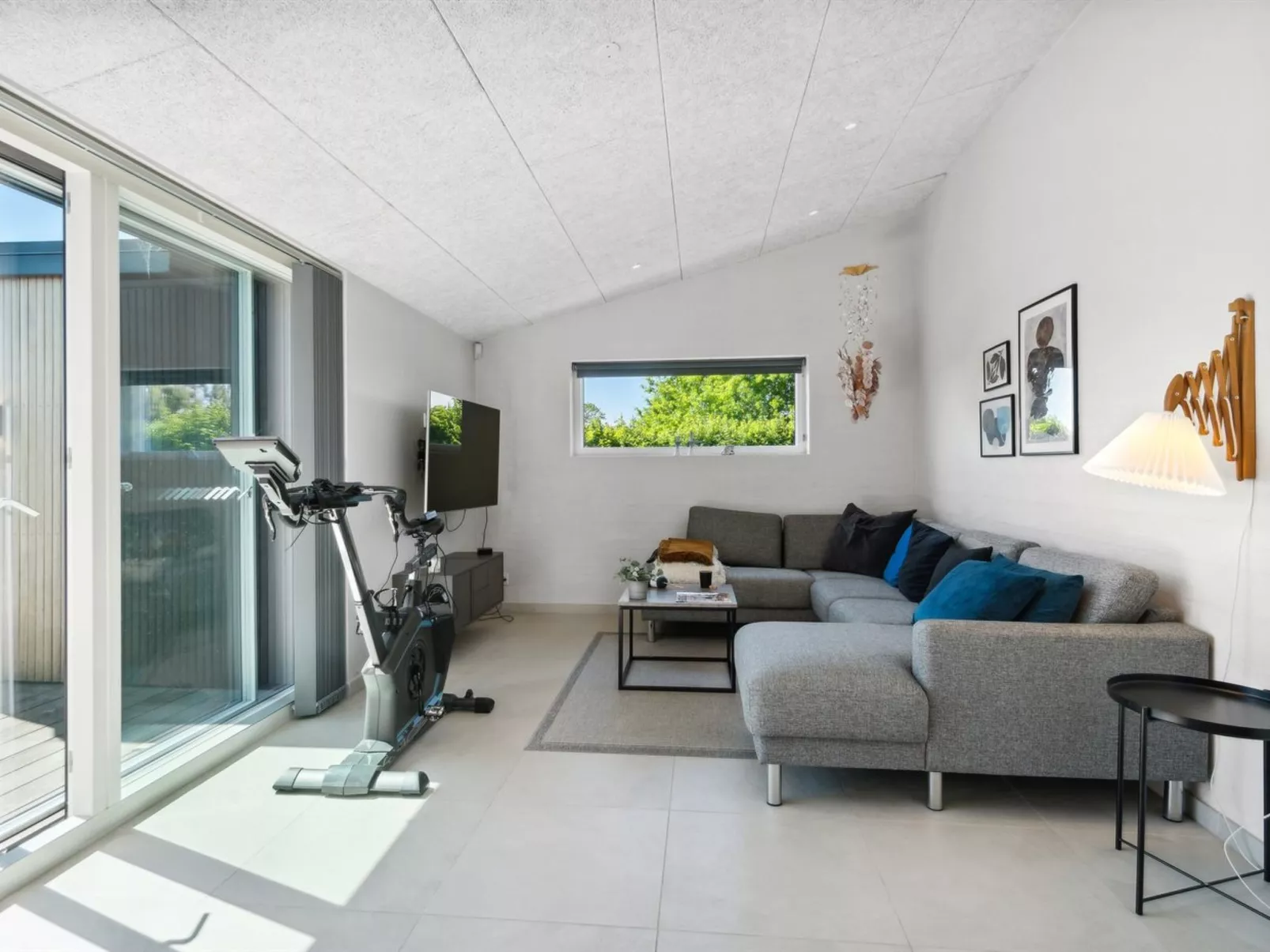 "Niska" - 200m from the sea-Binnen