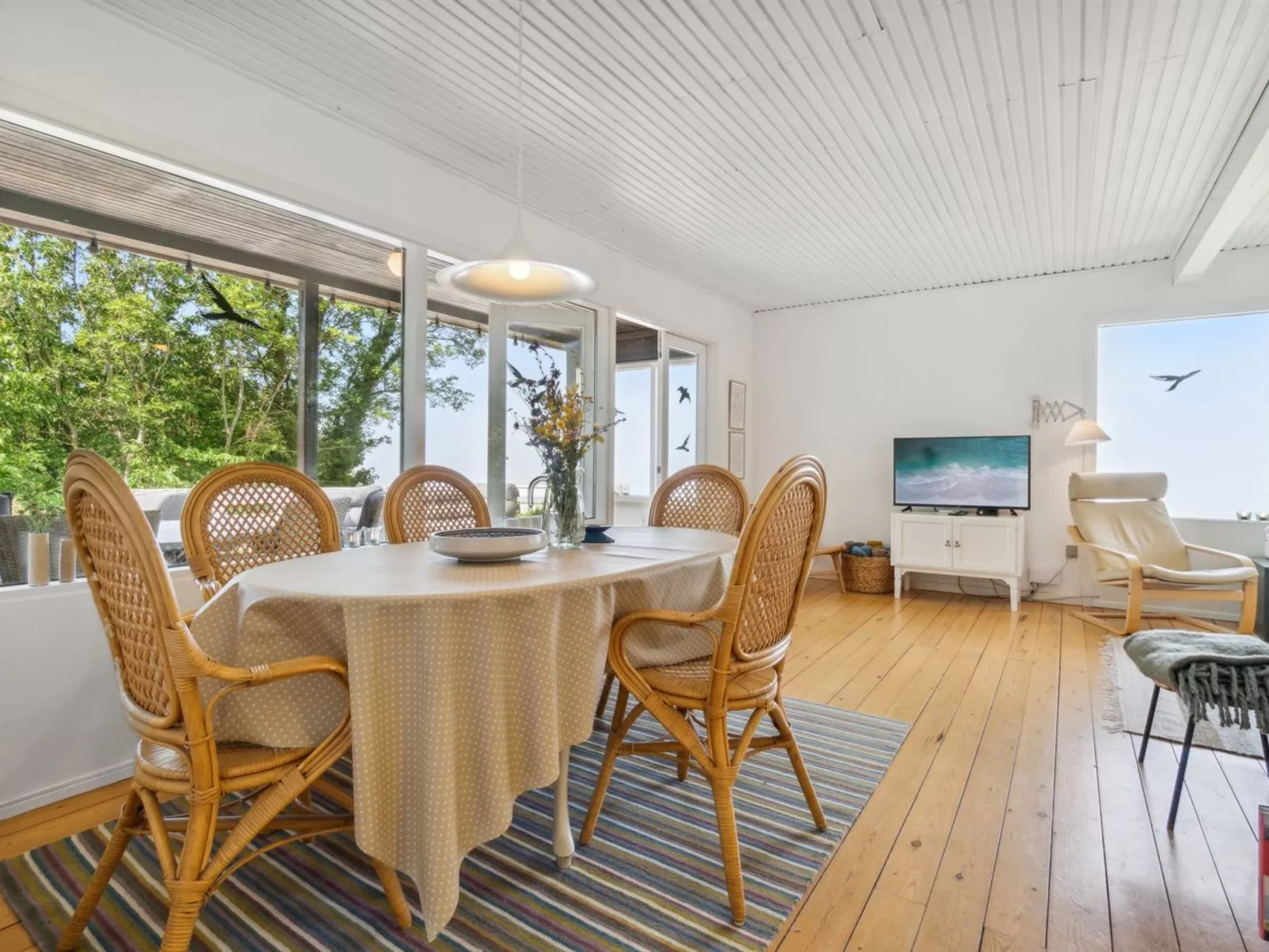 "Yasha" - 200m from the sea-Binnen