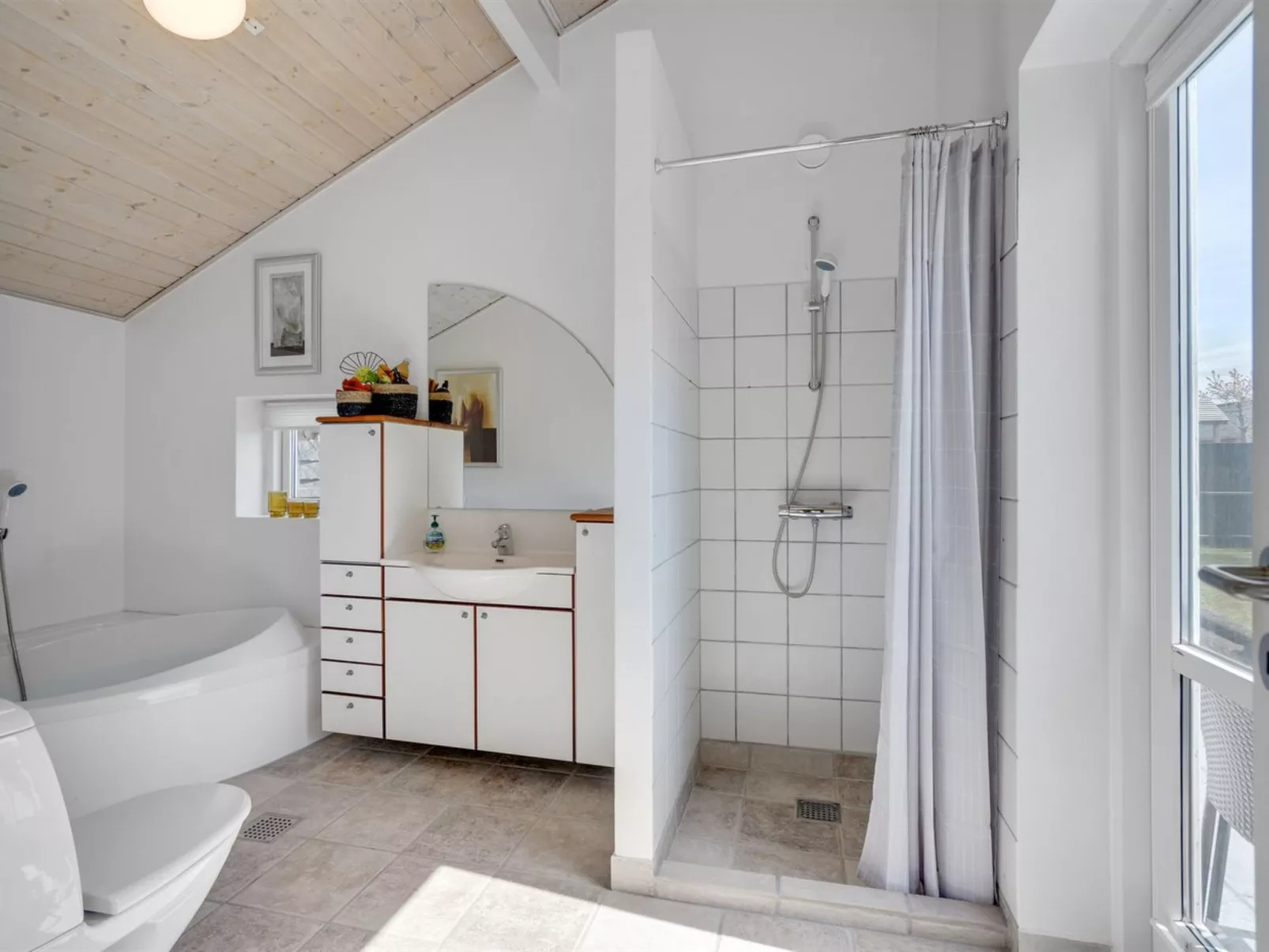 "Marno" - 500m from the sea-Binnen