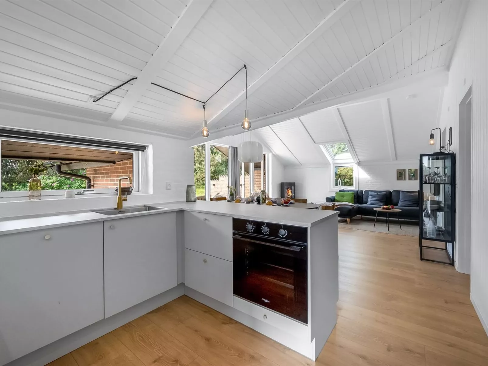 "Tilda" - 900m from the sea-Binnen