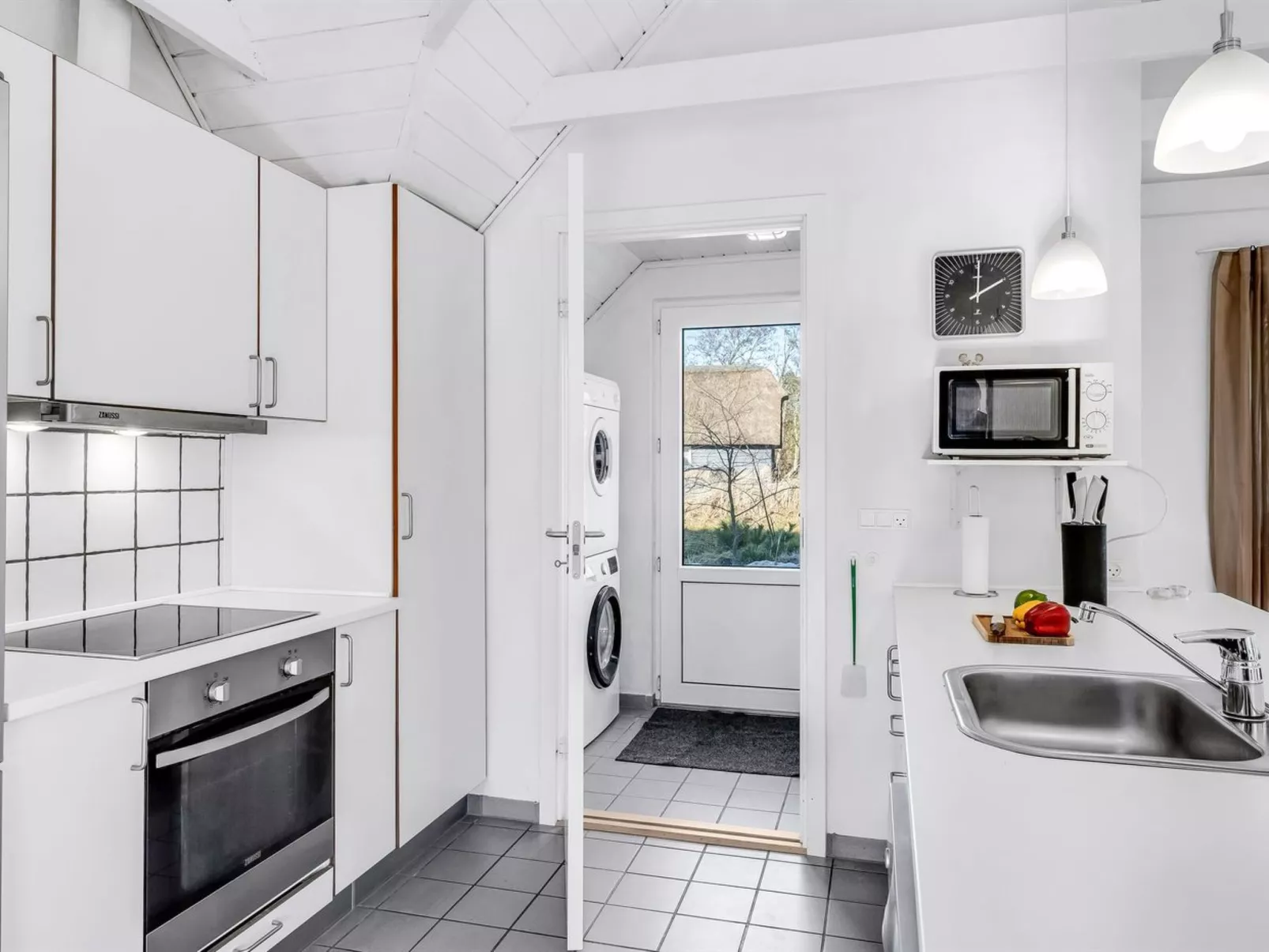 "Malti" - 1.3km from the sea-Binnen