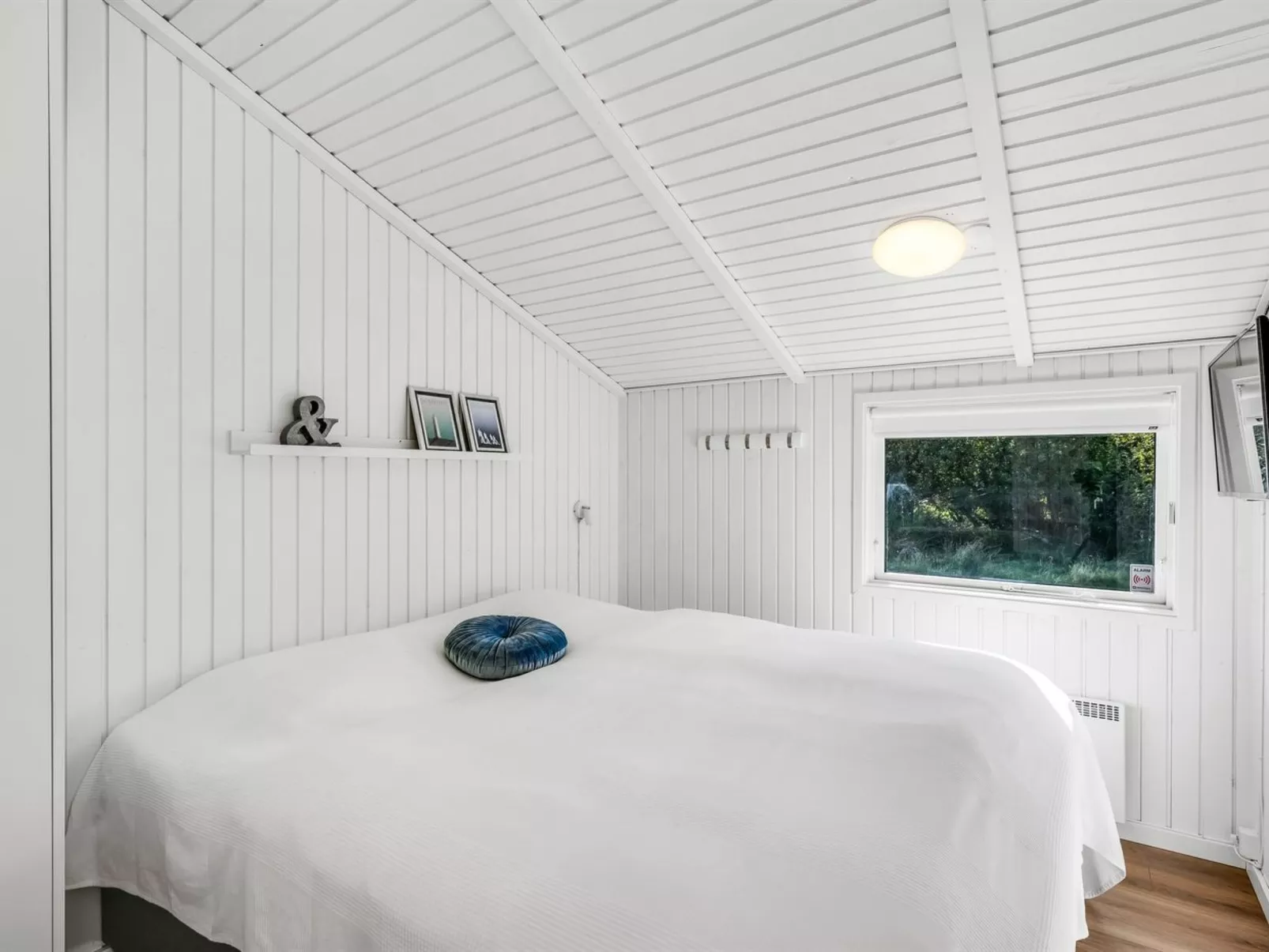 "Eirik" - 2.5km from the sea-Binnen