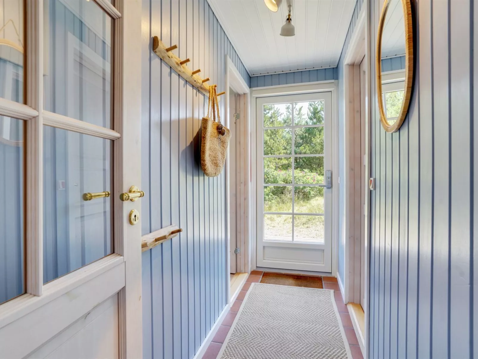 "Sine" - 500m from the sea-Binnen