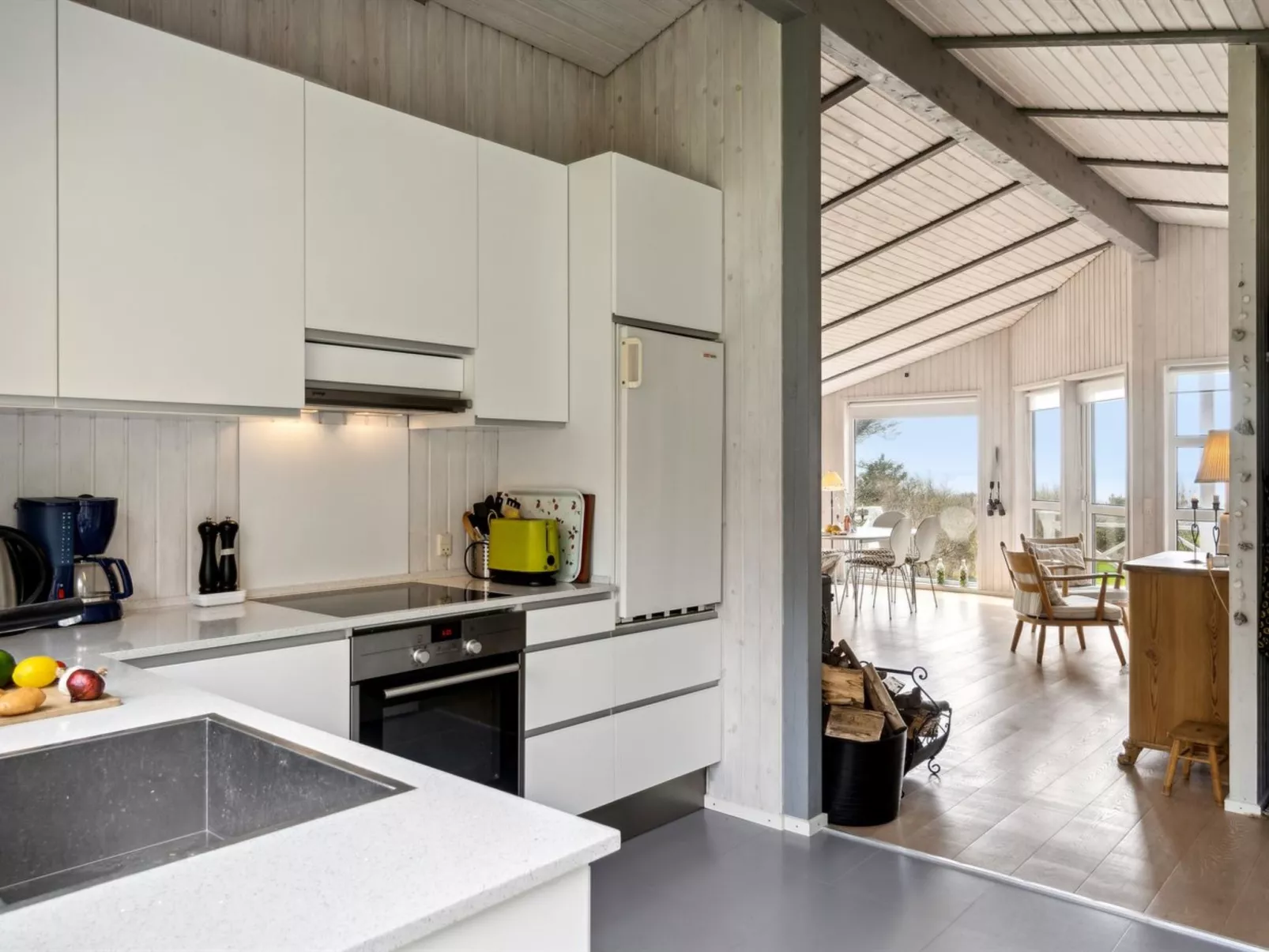 "Marius" - 30m from the sea-Binnen