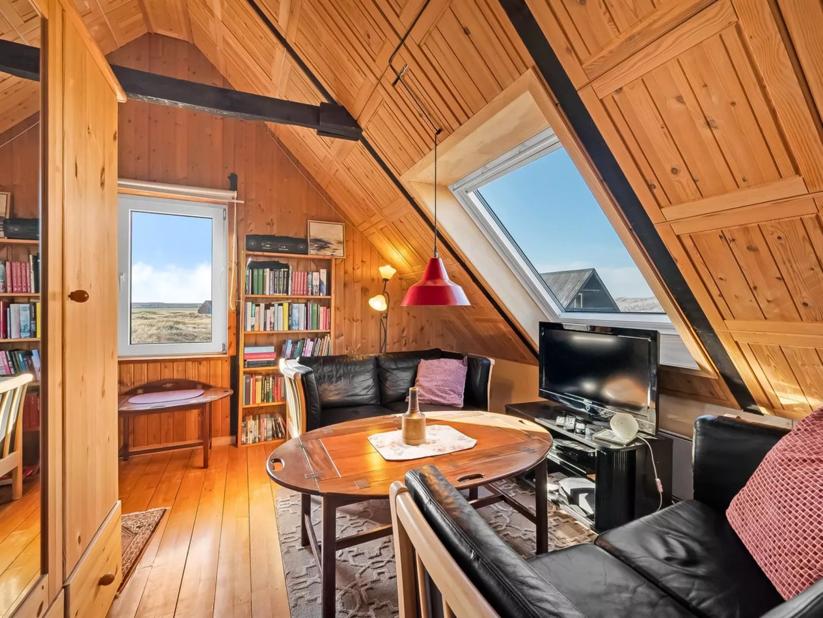 "Kurt" - 75m from the sea-Binnen