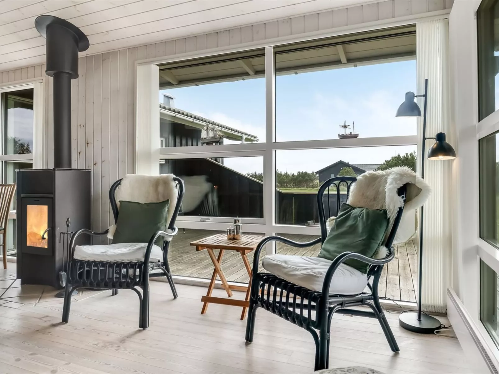 "Juris" - 950m from the sea-Binnen