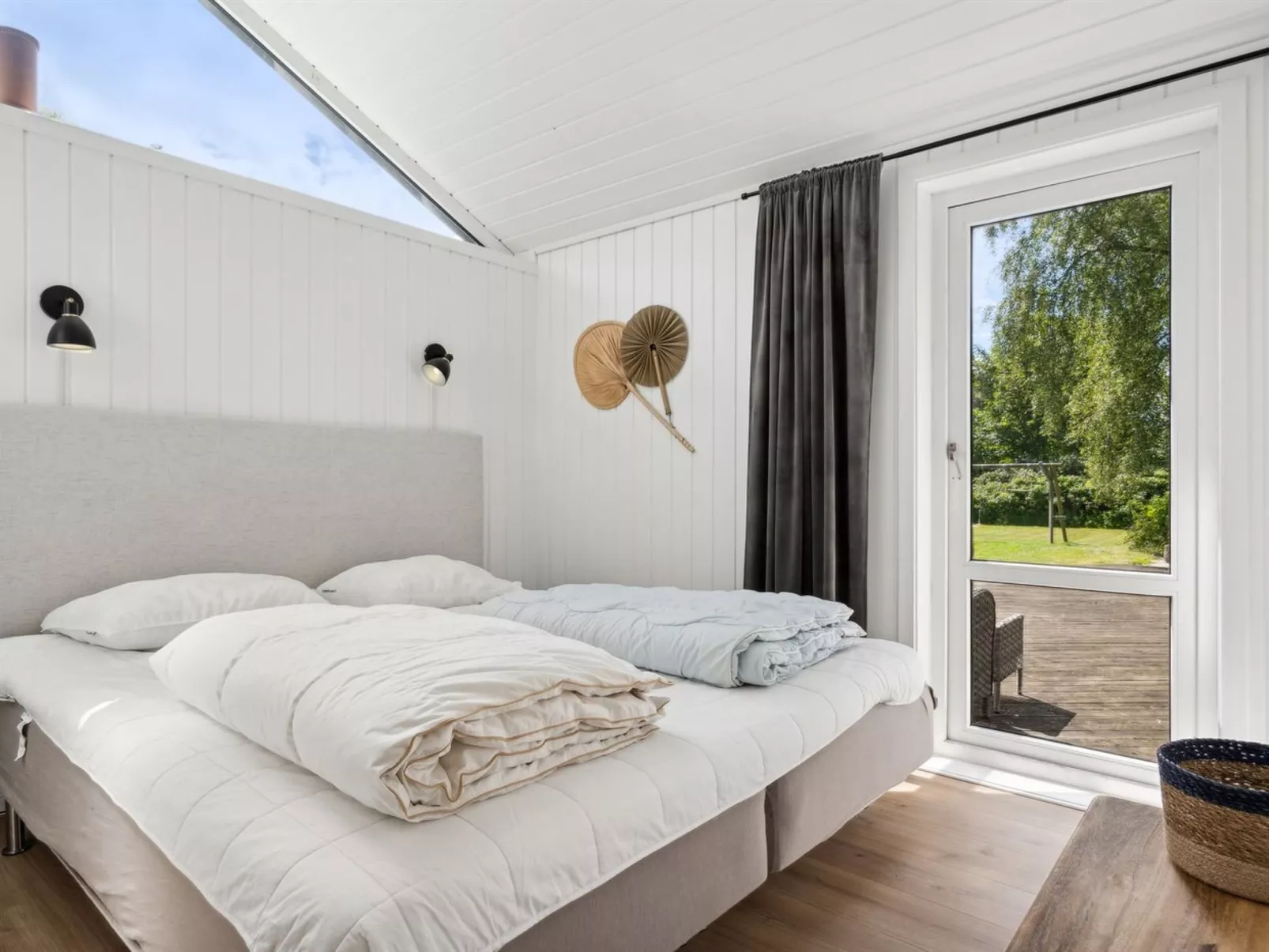 "Hermund" - 100m from the sea-Binnen