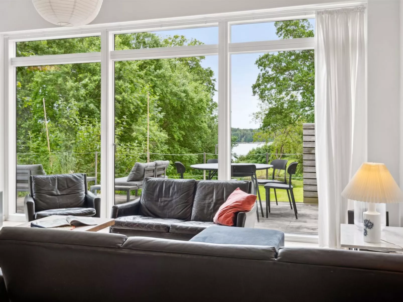 "Biergh" - 250m from the sea-Binnen