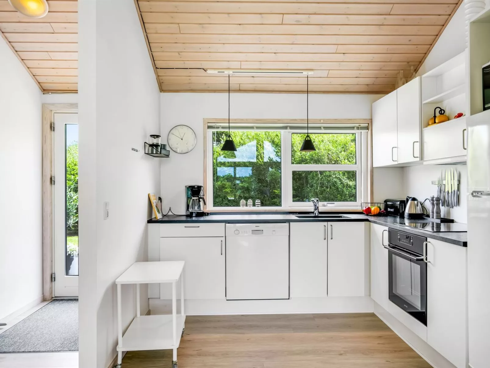 "Lissi" - 3.5km from the sea-Binnen