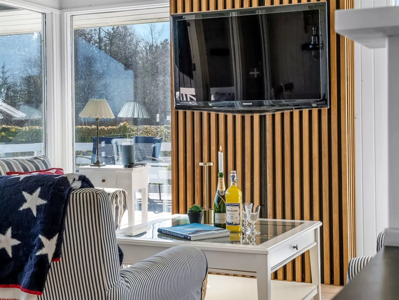 "Jaike" -  from the sea-Binnen