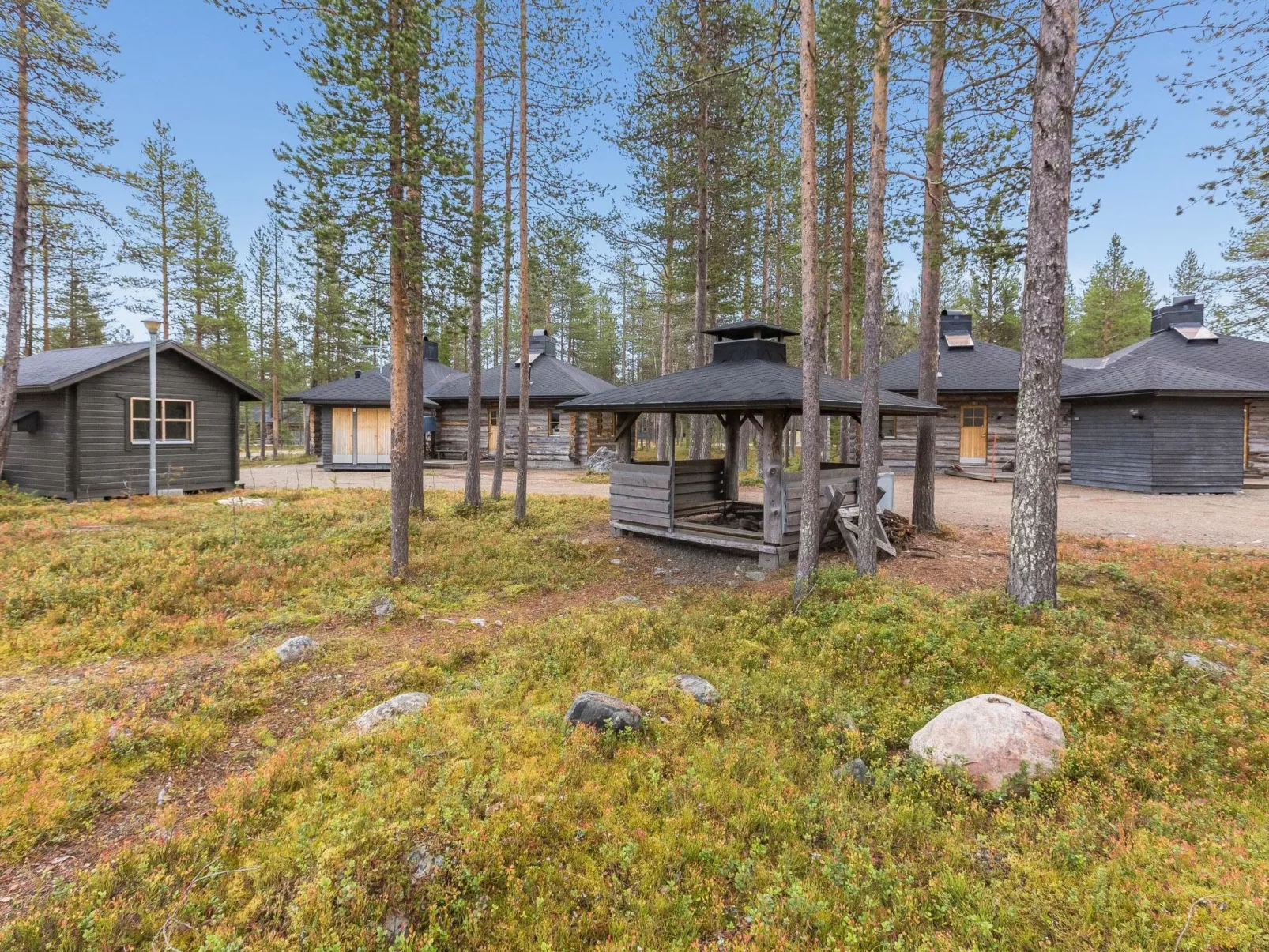 Ylläsparit as. mustikka-Binnen