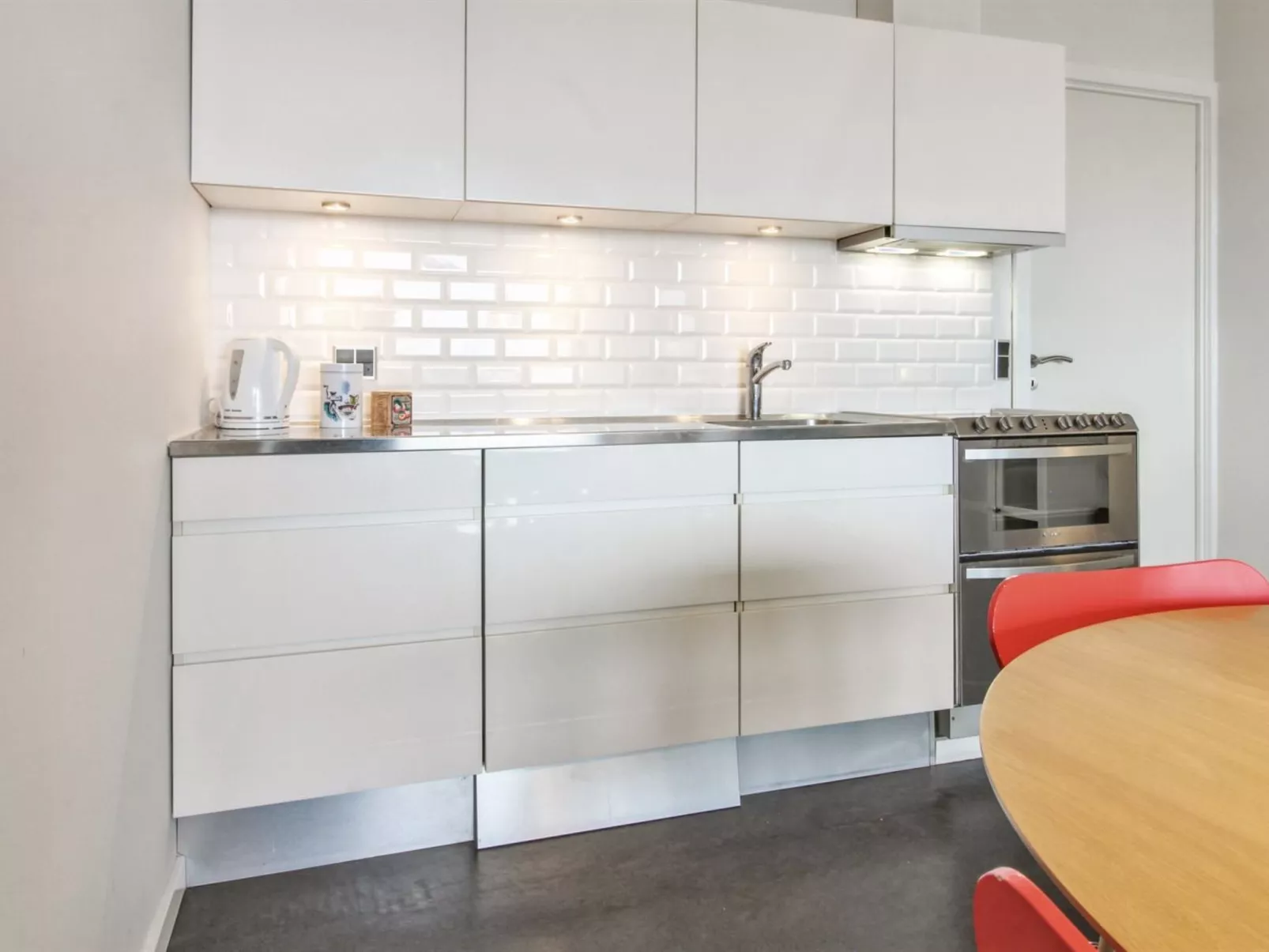 "Mijat" - 50m from the sea-Binnen