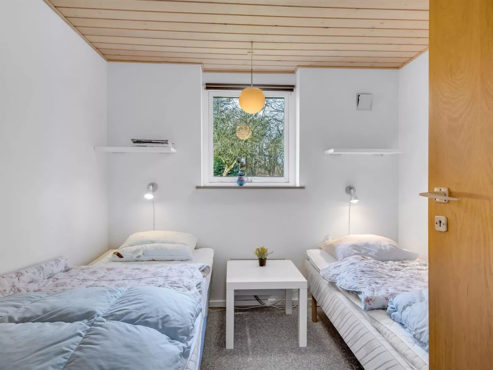 "Marika" - 400m to the fjord-Binnen