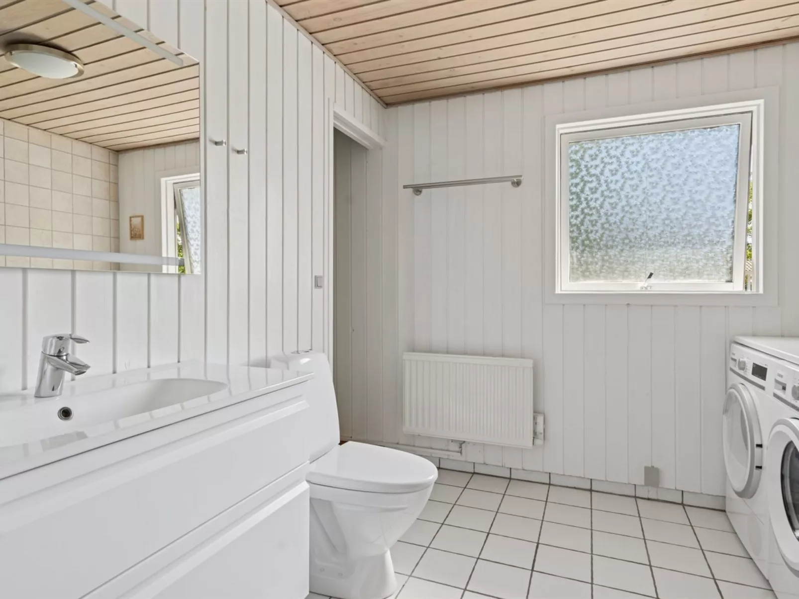 "Conradine" - 600m from the sea-Binnen