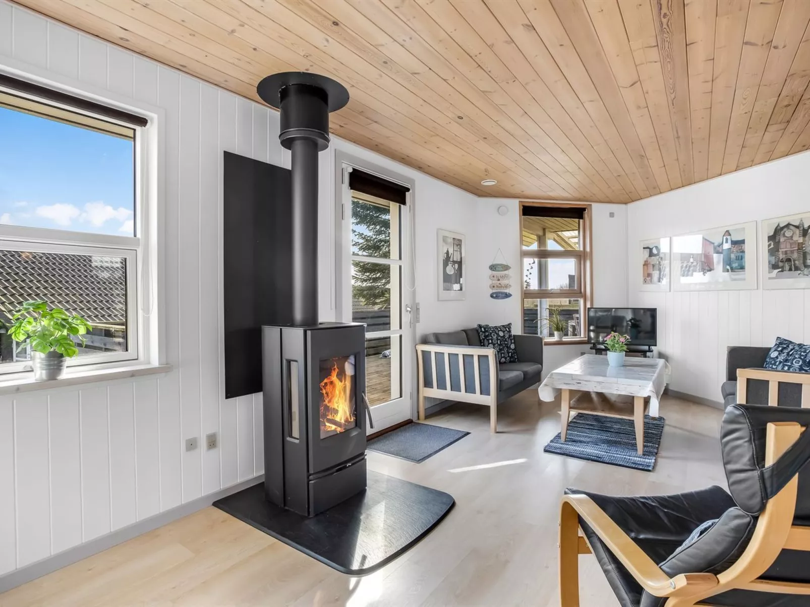 "Terttu" - 250m from the sea-Binnen