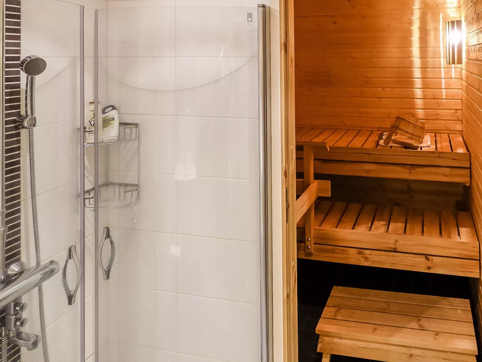 Sallan panparkstie 14 b-Binnen