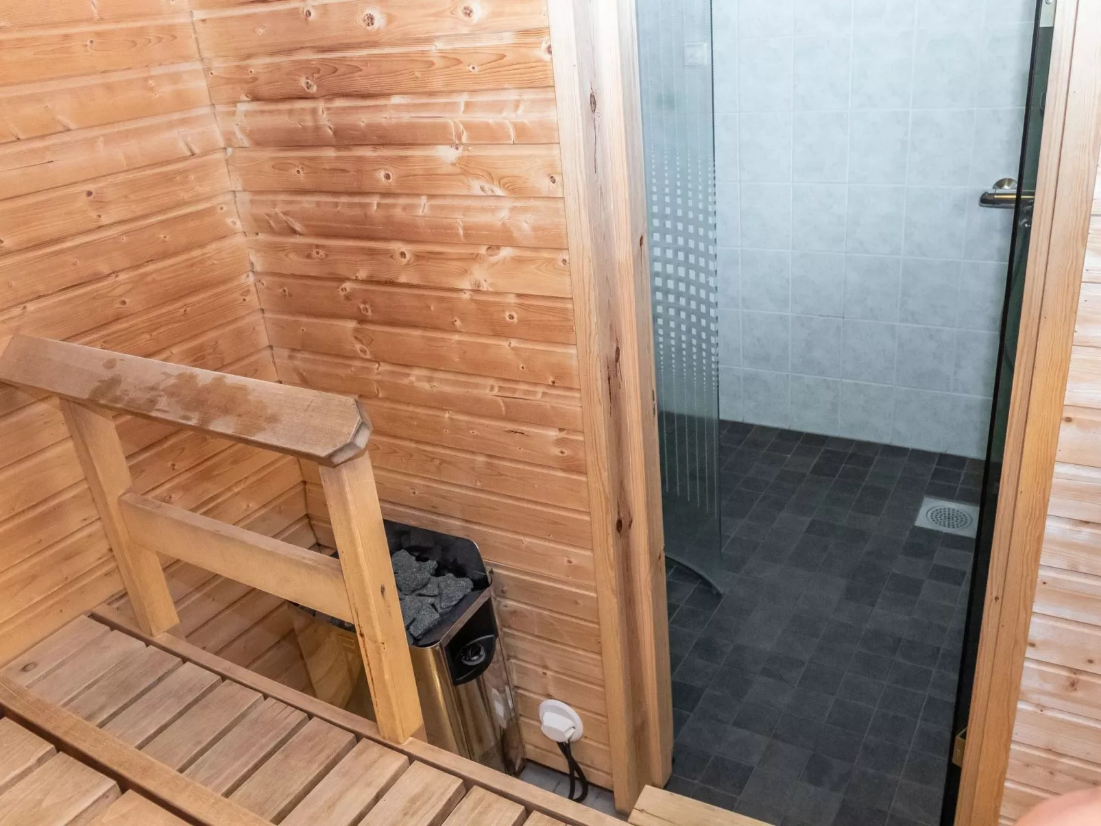 Amero purnu 1-Binnen