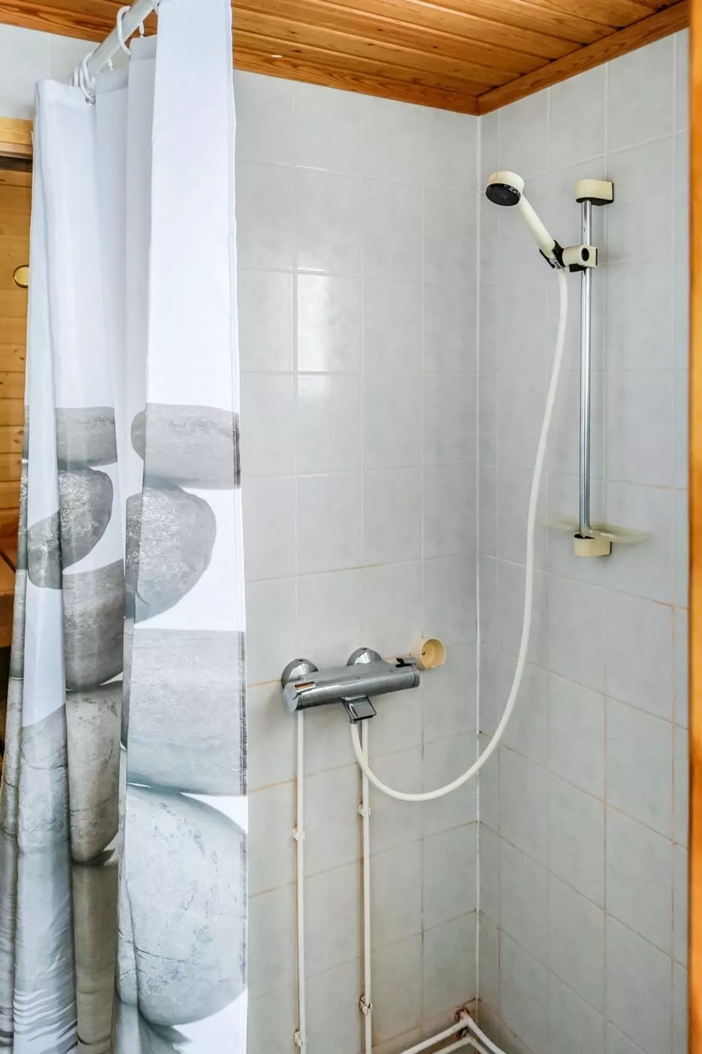 Aurinkoalppi 11a paritalon yläkerta-Binnen