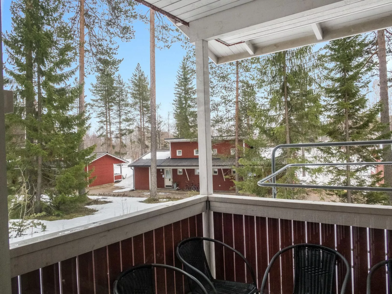 Lomakatti 7 b-Binnen