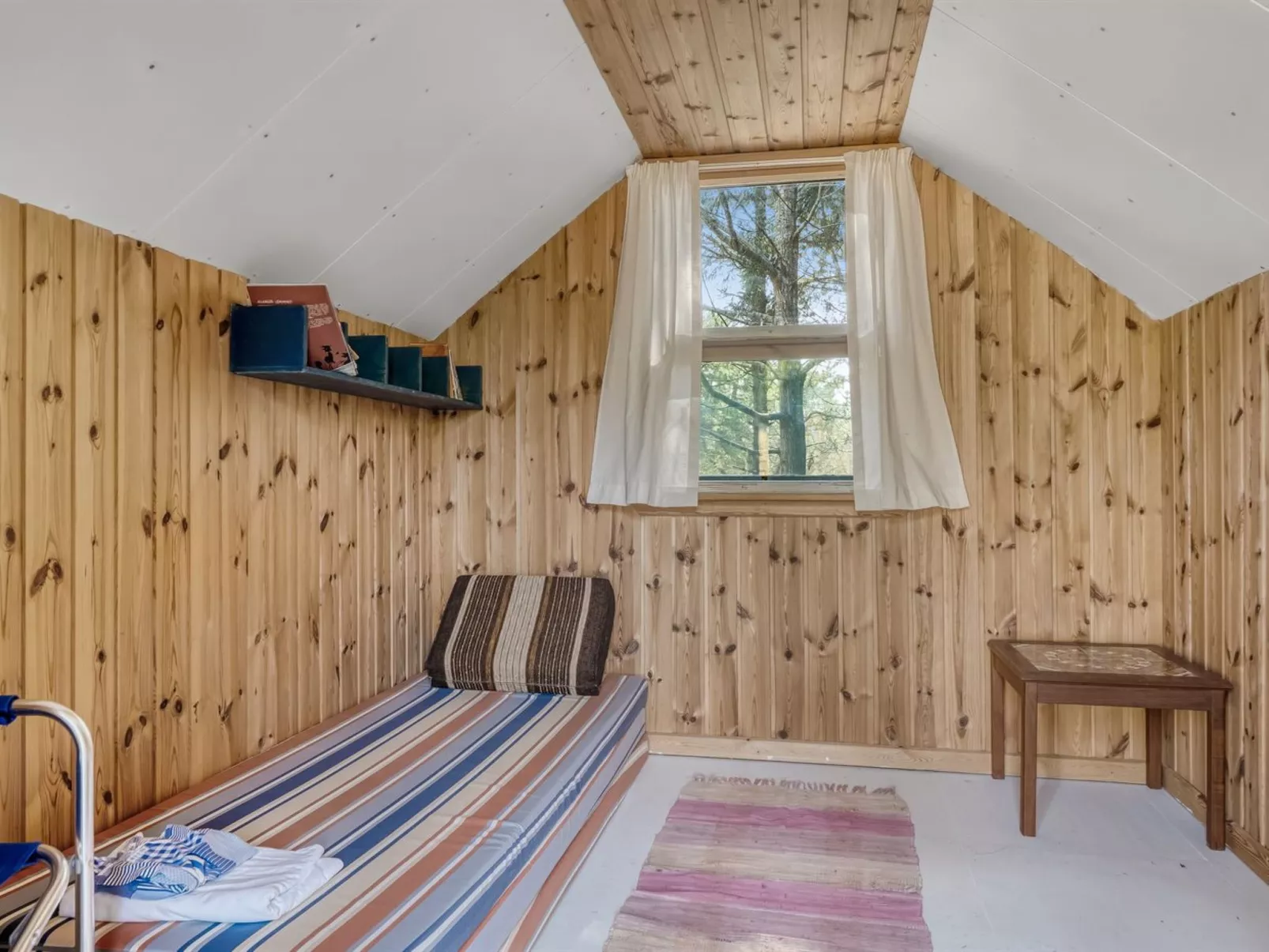 "Nimrod" - 800m from the sea-Binnen