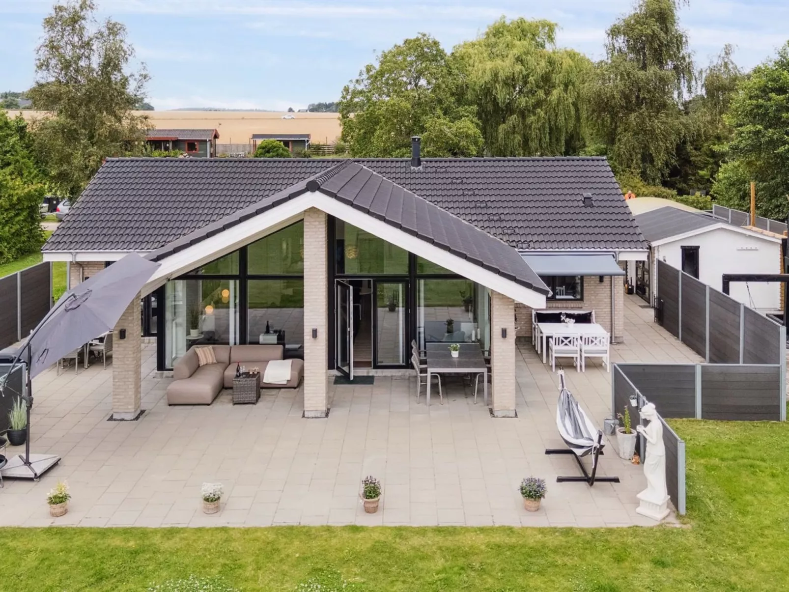 "Thyra" - 50m to the fjord-Buiten