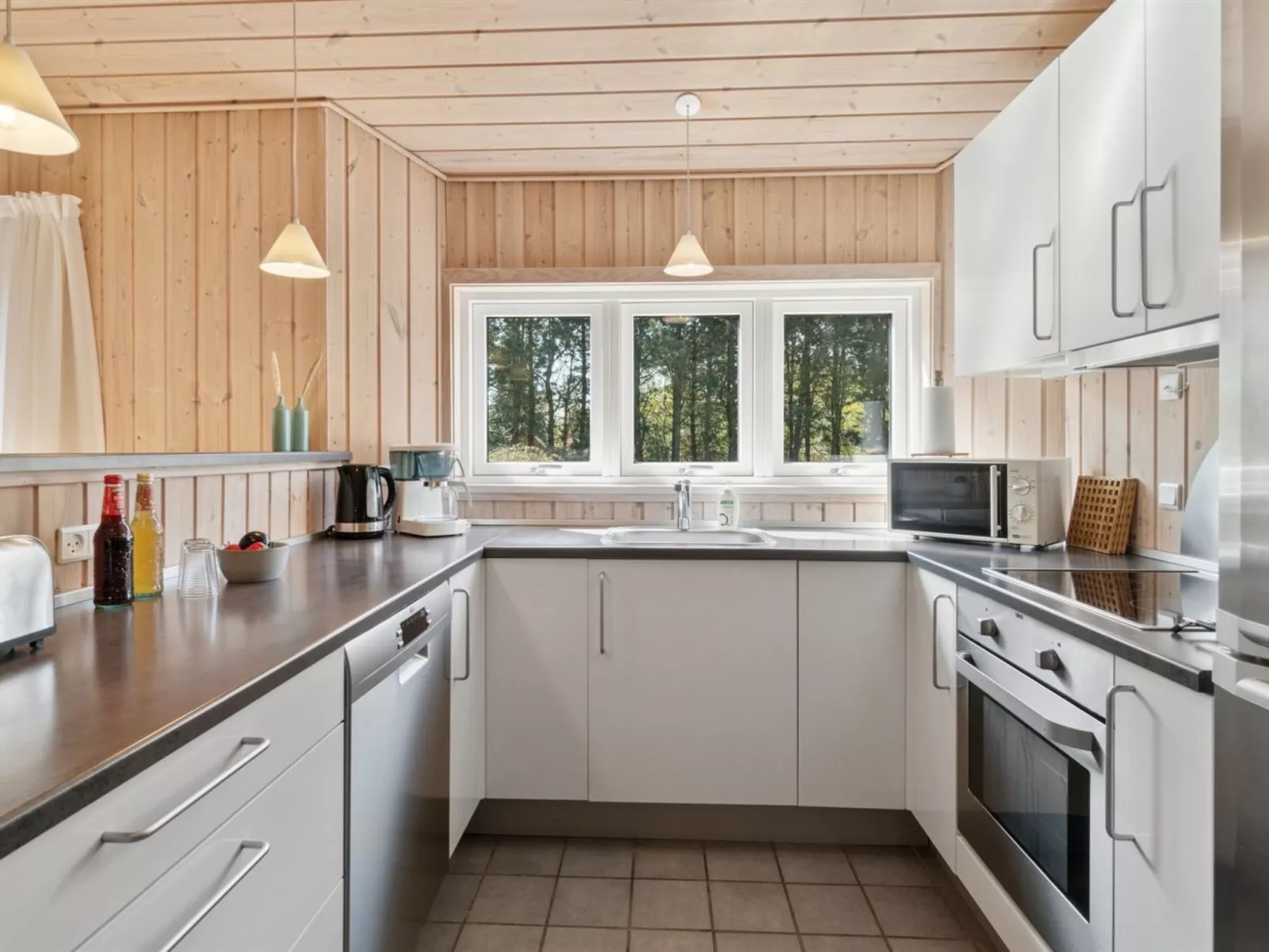 "Edna" - 500m from the sea-Binnen