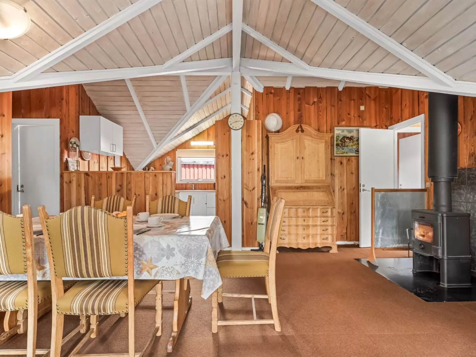 "Ylvie" - 500m from the sea-Binnen