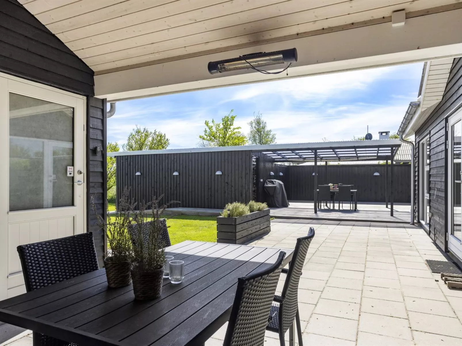 "Herwarth" - 400m from the sea-Buiten