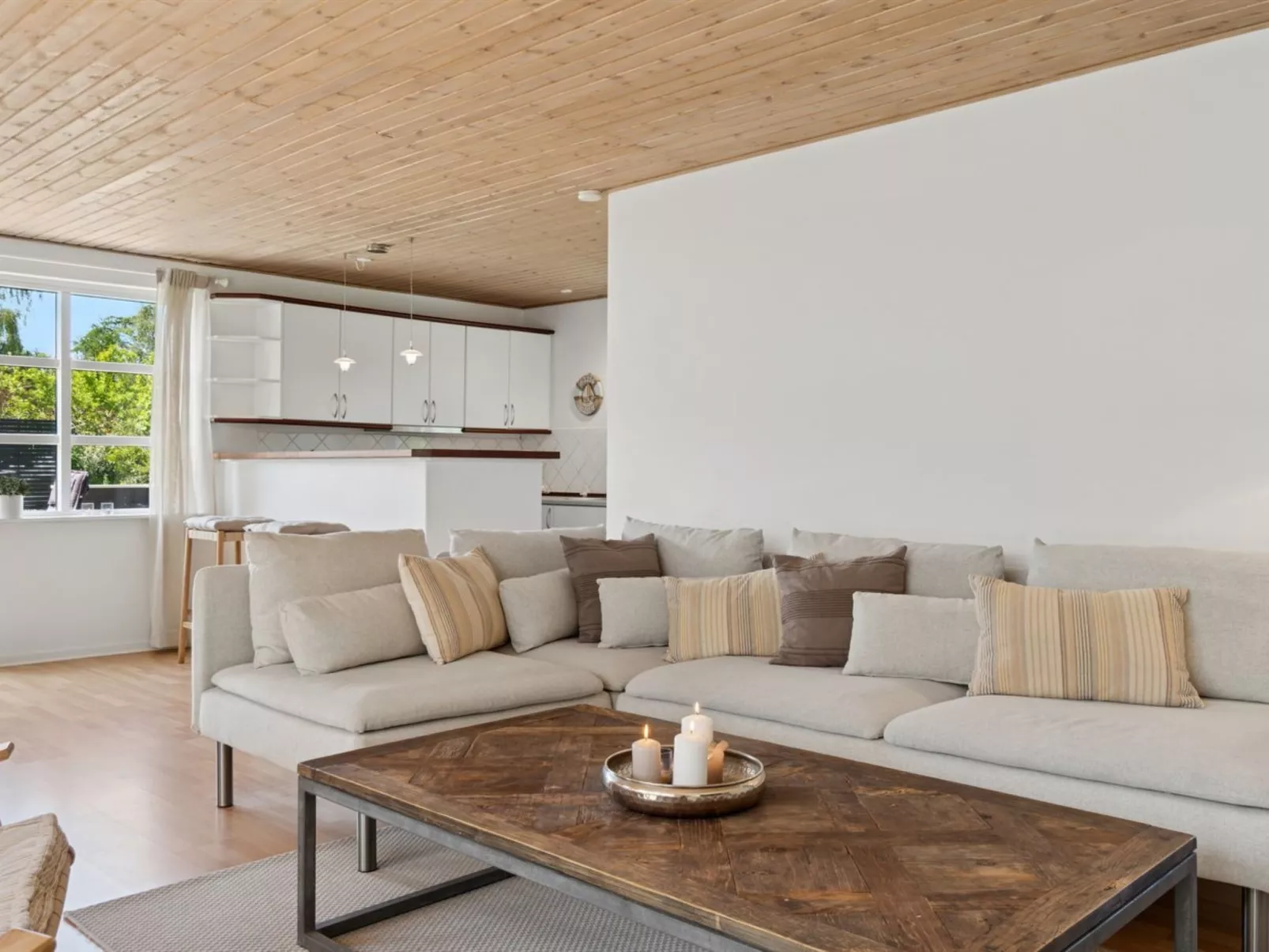 "Annabeth" - 850m from the sea-Binnen