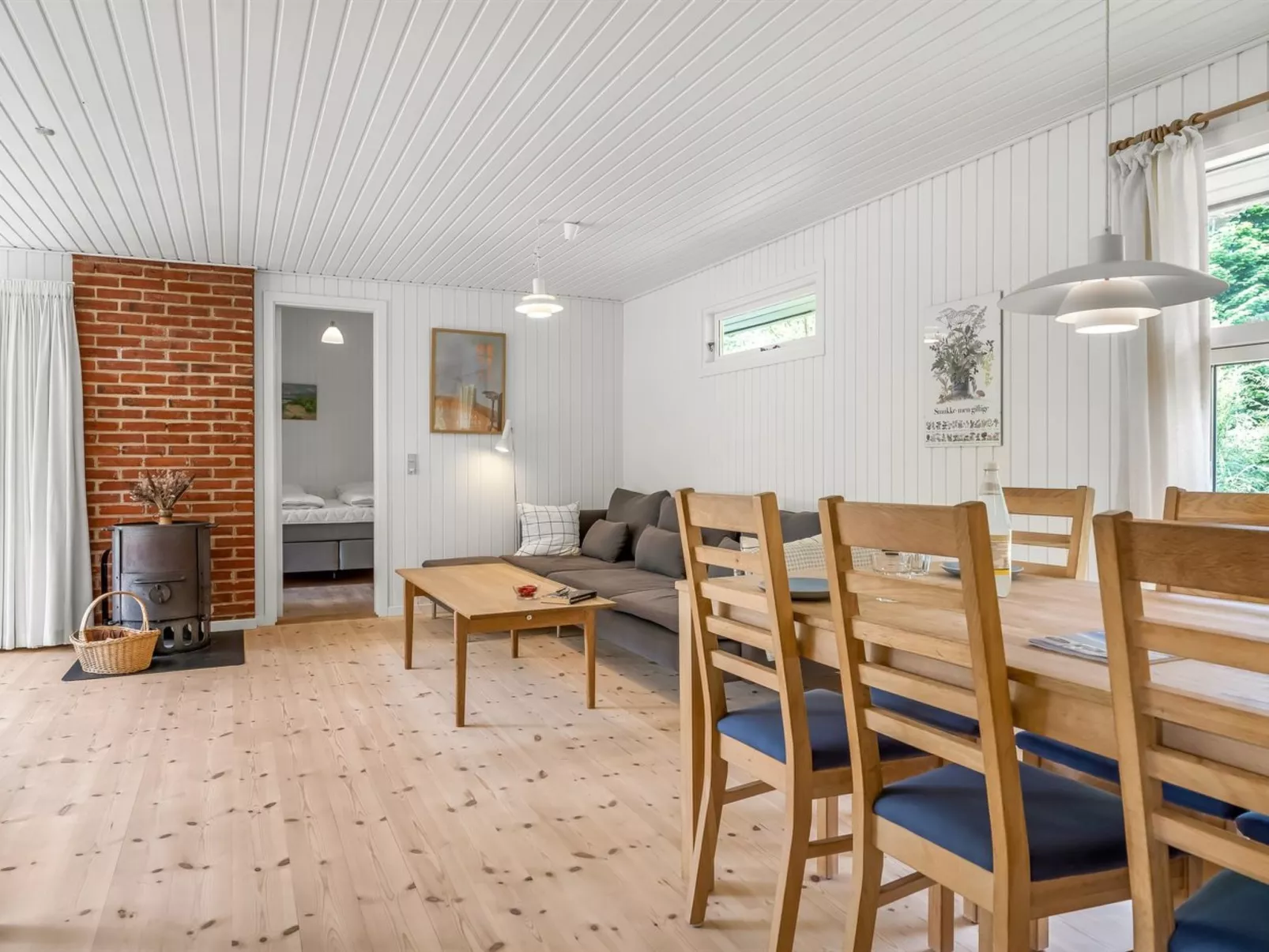 "Ivar" -  from the sea-Binnen