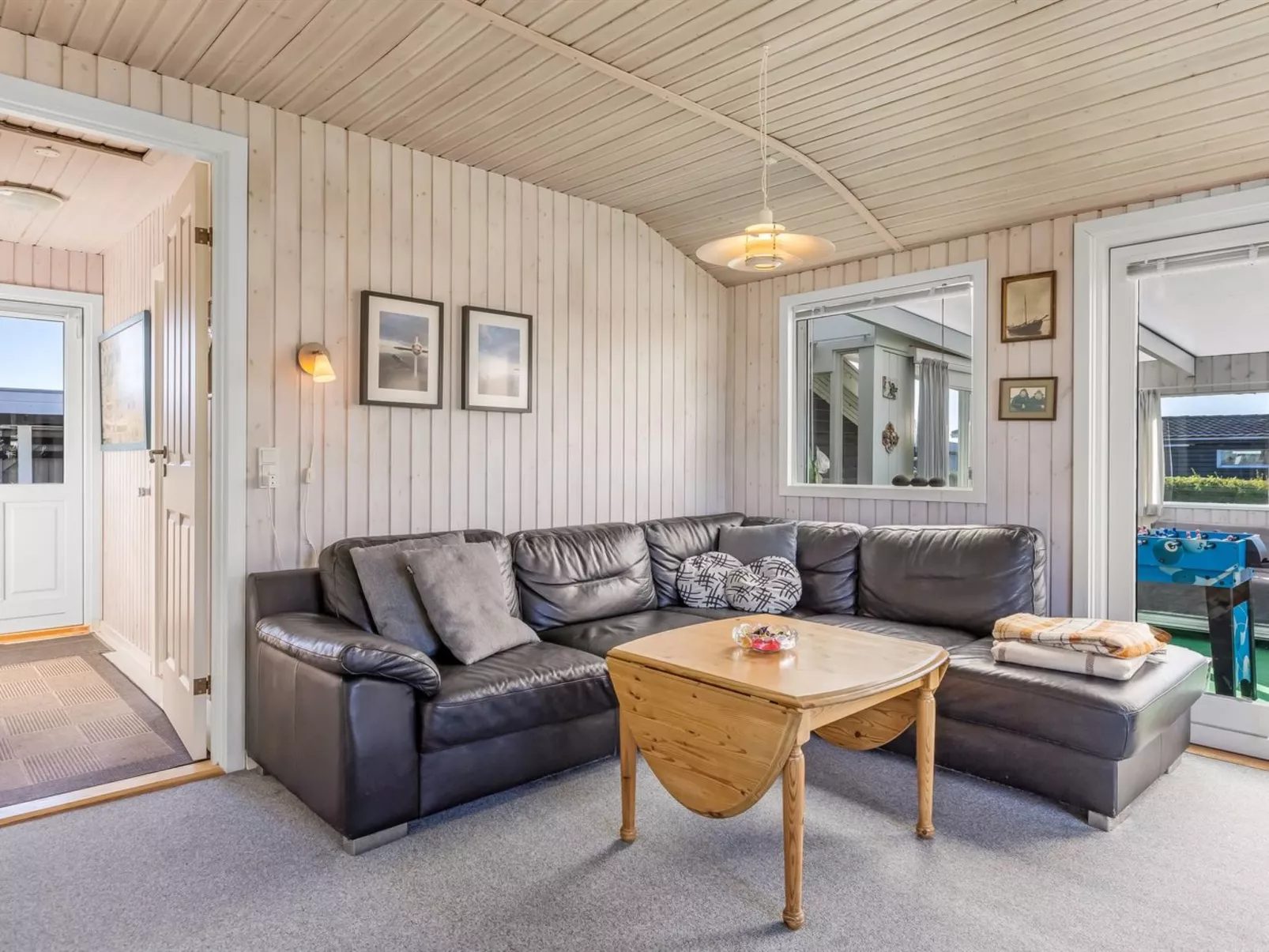 "Raymond" - 175m from the sea-Binnen