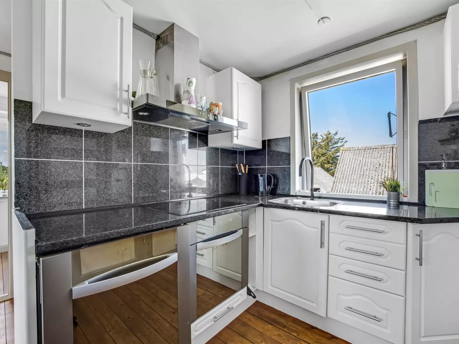 "Paale" - 208m from the sea-Binnen