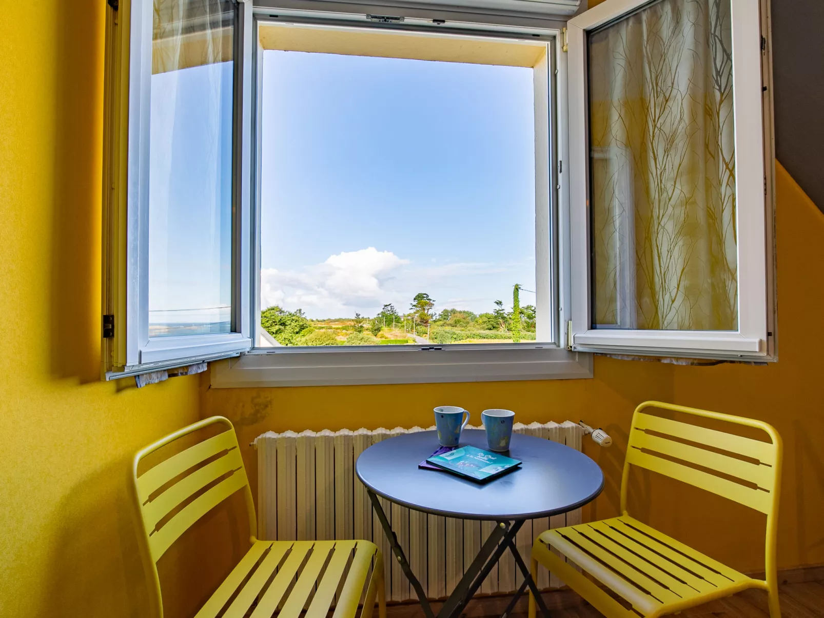 Entre Terre et Mer-Binnen