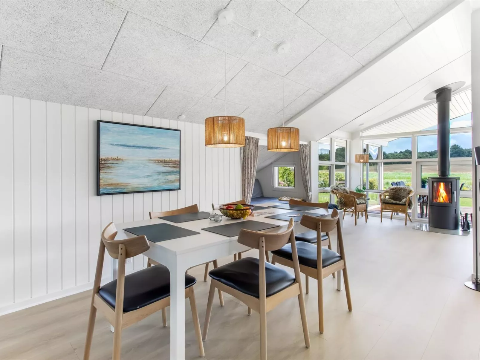 "Eisa" - 75m from the sea-Binnen