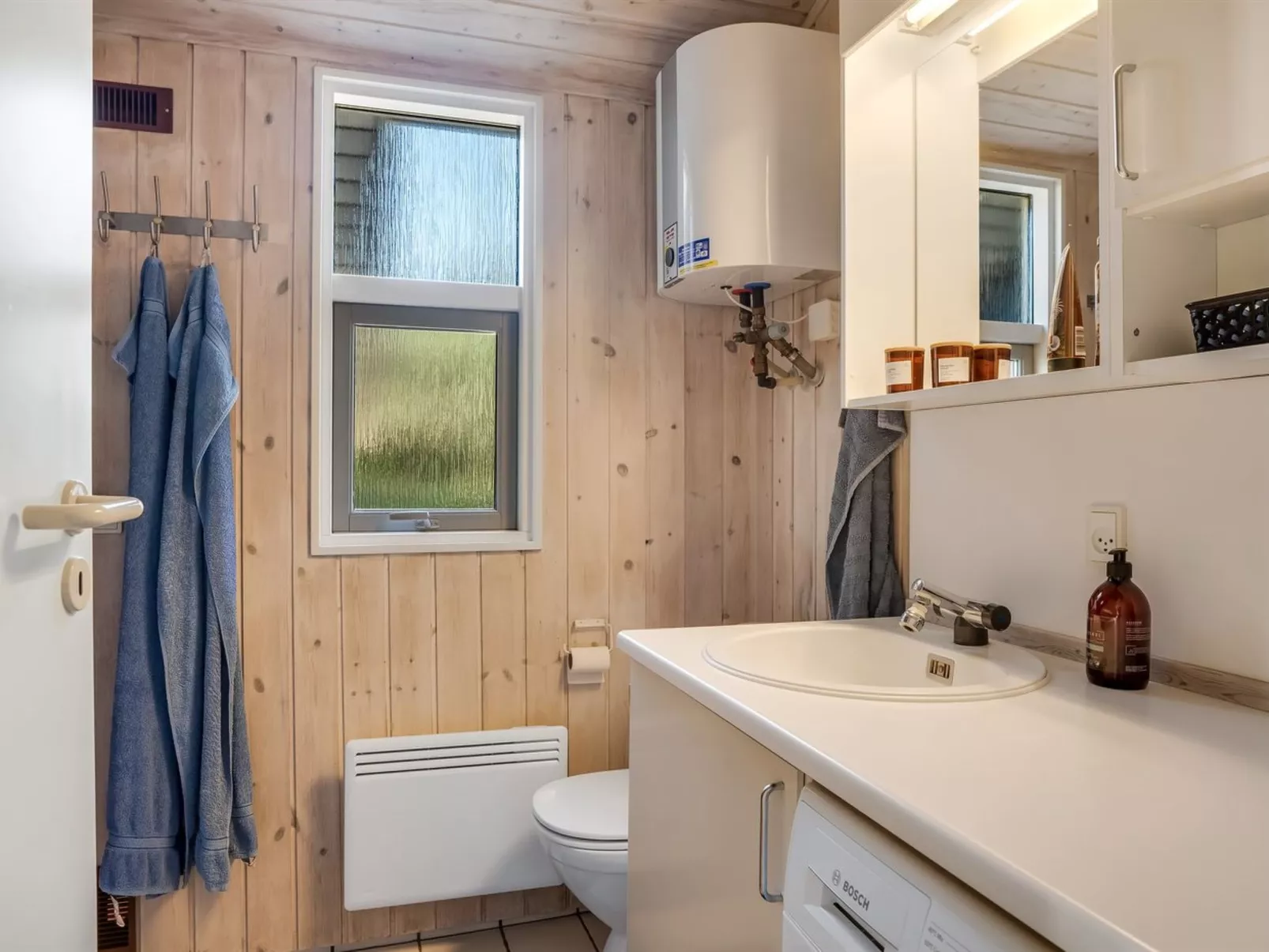 "Marisol" - 250m to the fjord-Binnen