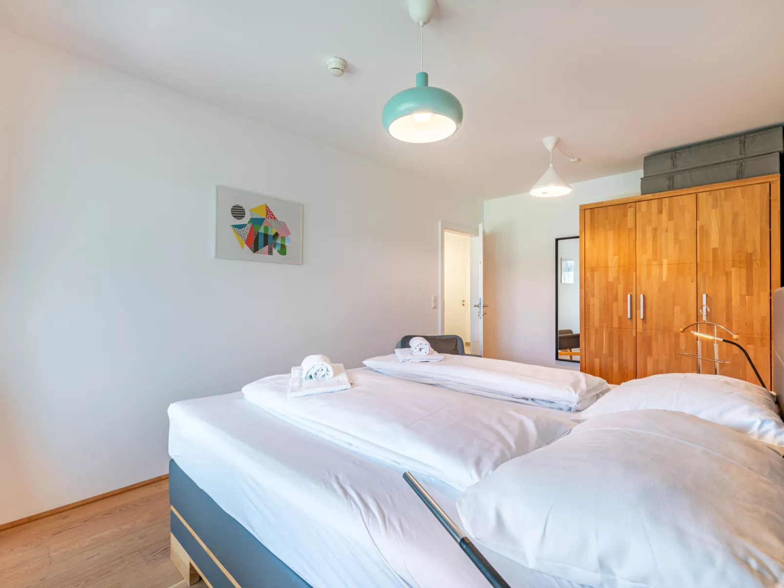 Top 5 Alpe maritima Seeblick+Bergkulisse-Binnen