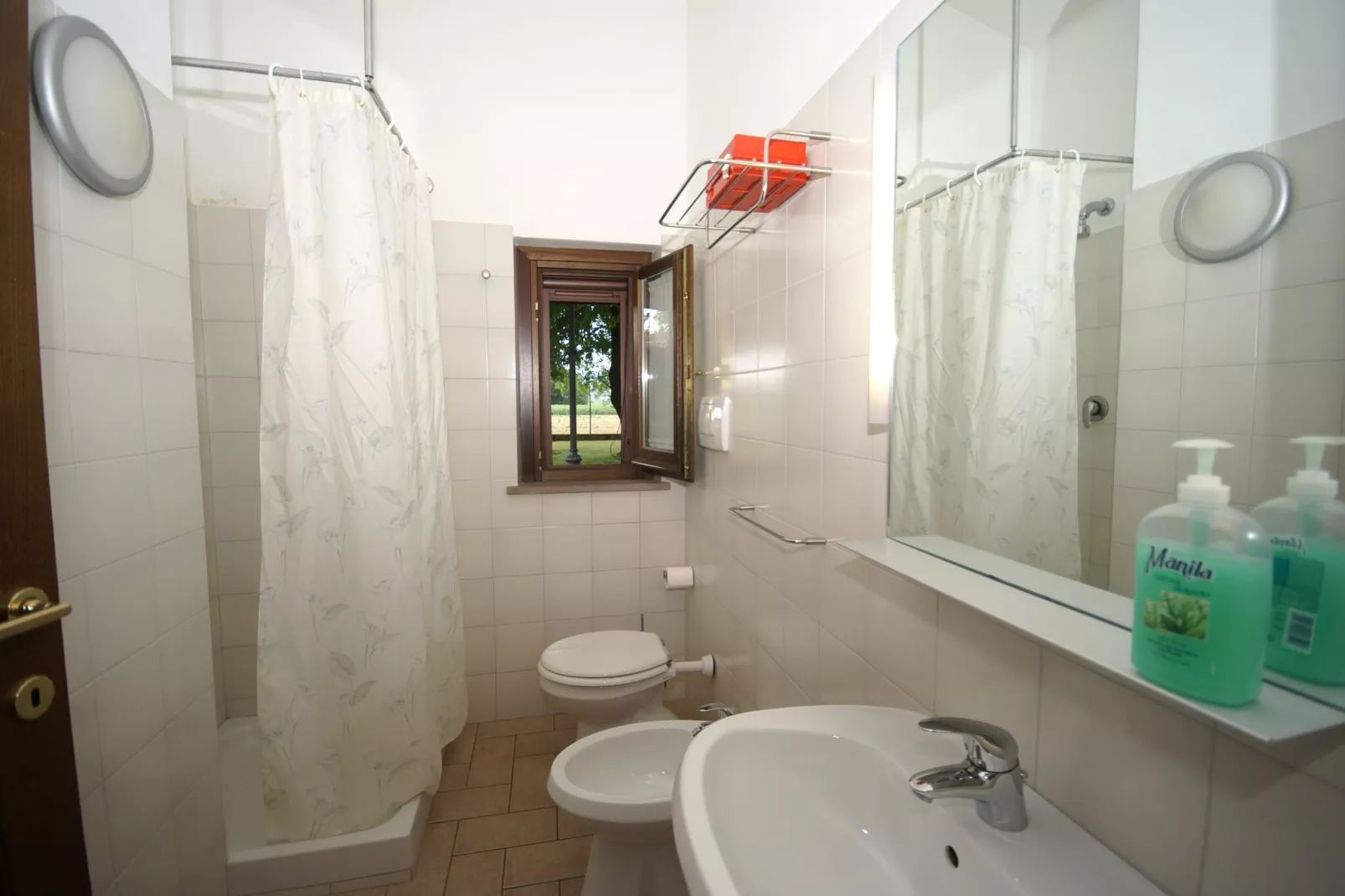 Acquatino Due-Badkamer