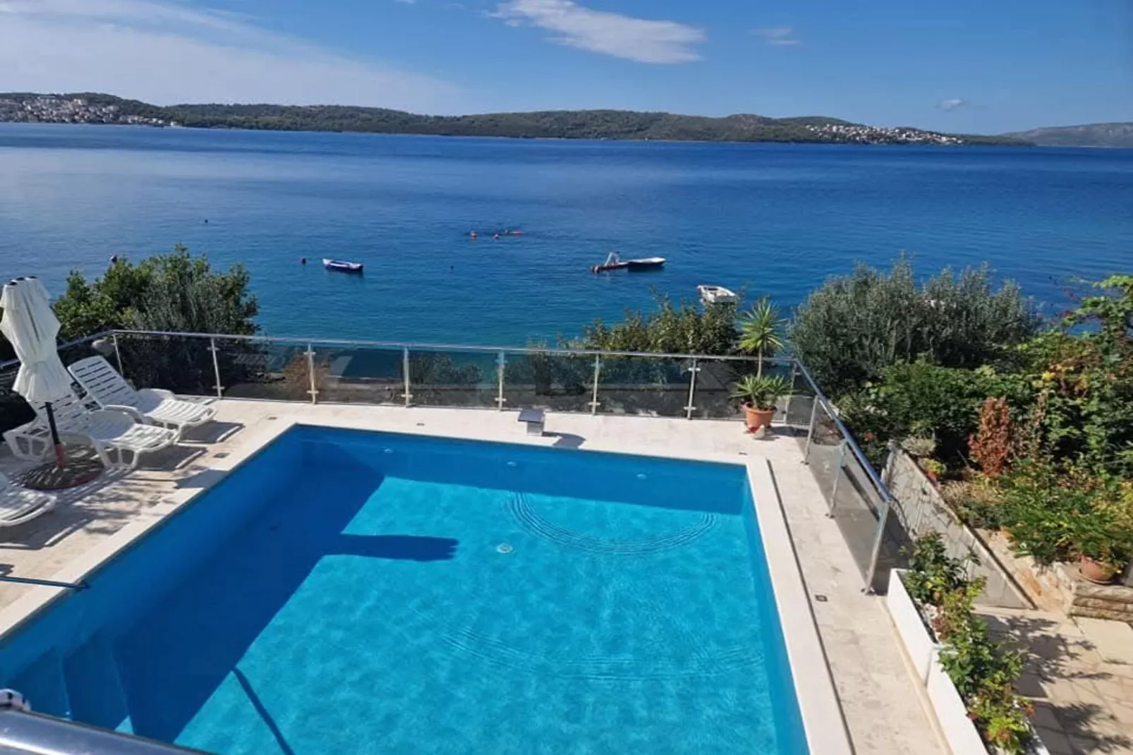 Two-bedroom Apartment With Sea View A1-Zwembad