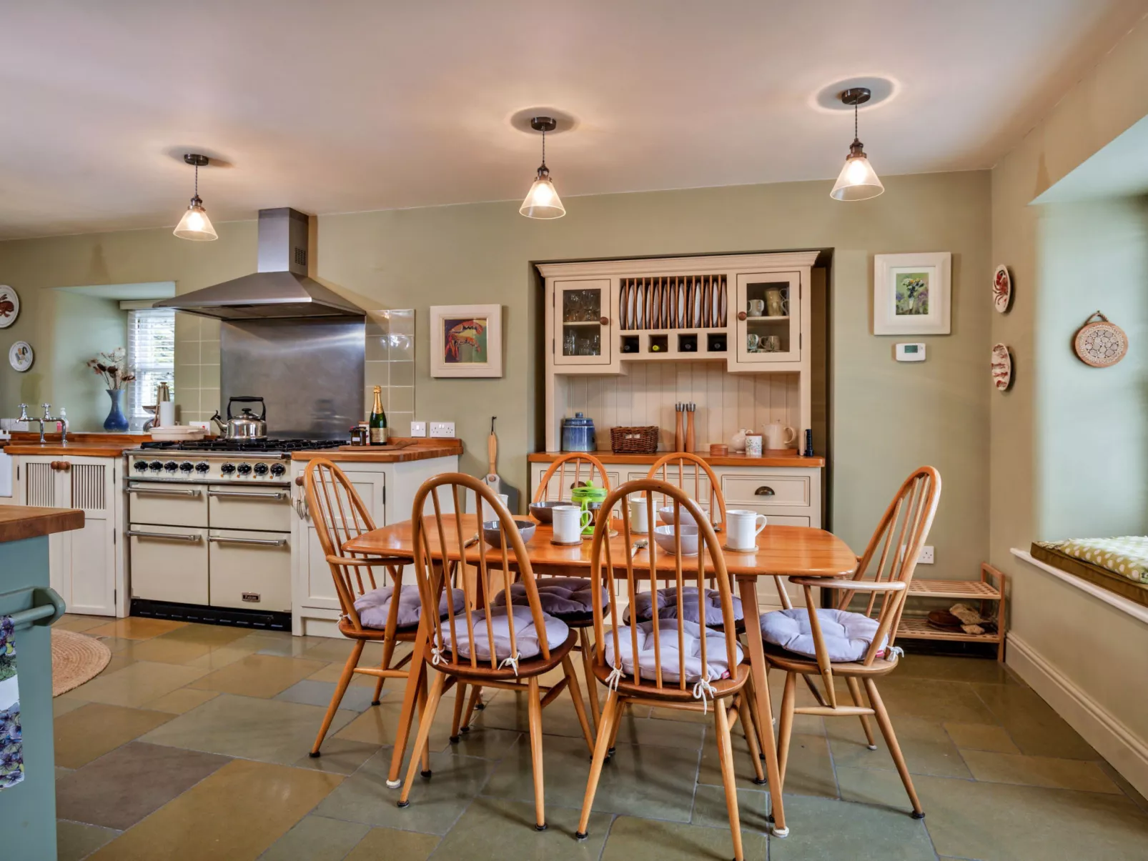 Swalebeck House-Binnen