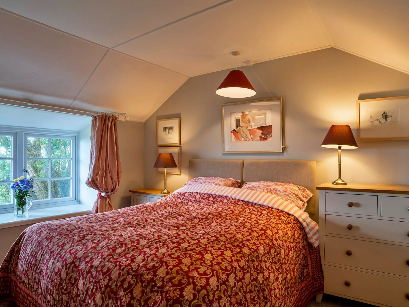 Lesceave Cottage-Binnen