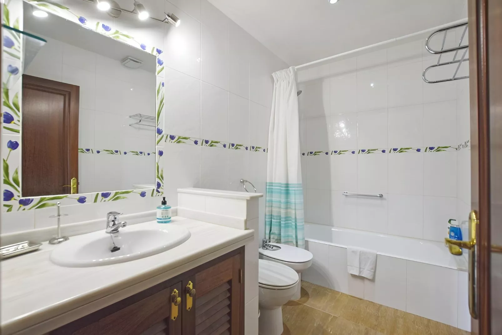 CA CLADERA  RAFAL ROIG - Badkamer