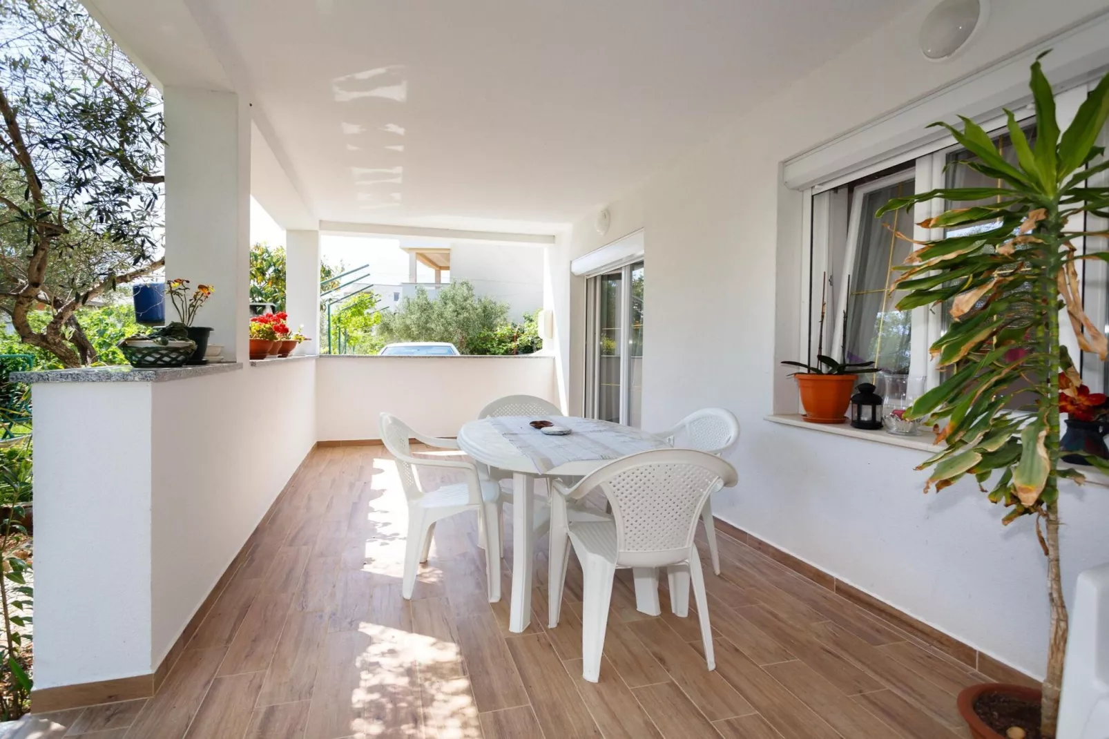 Cozy and Trendy Apartments Krk - Two Bedroom Apartment with Terrace-Binnen