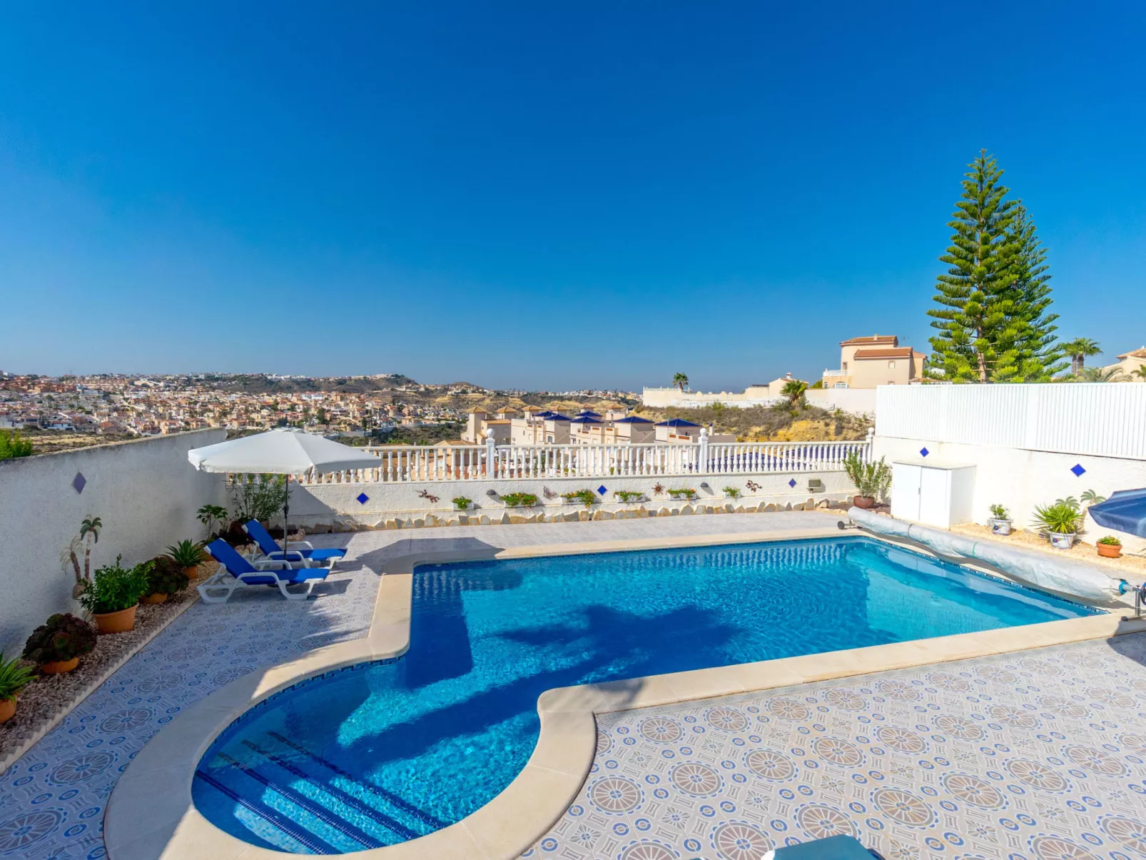 Villa Recorral-Buiten