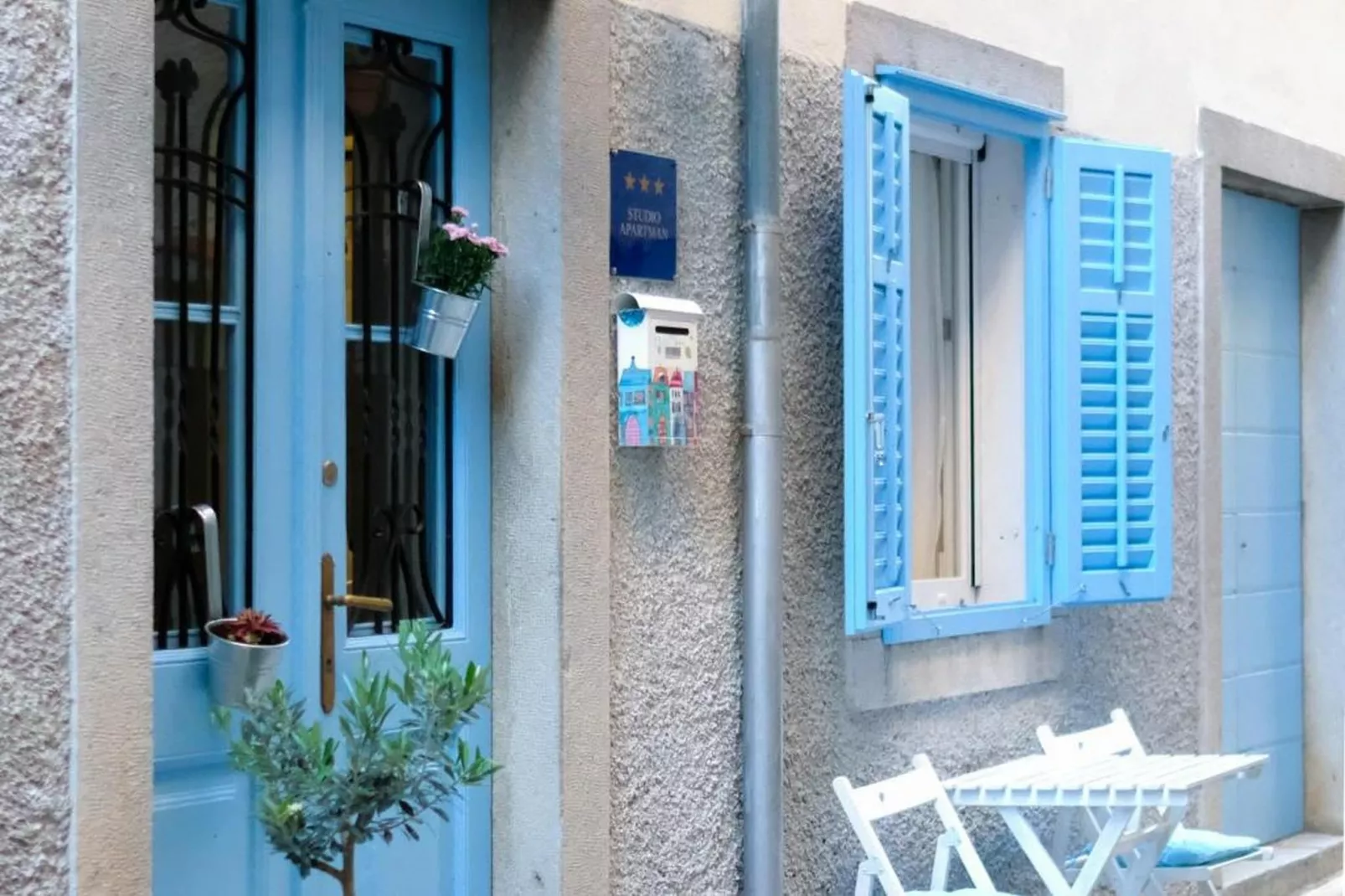 Apartments Blue Lavender - Studio Apartment-Buitenlucht