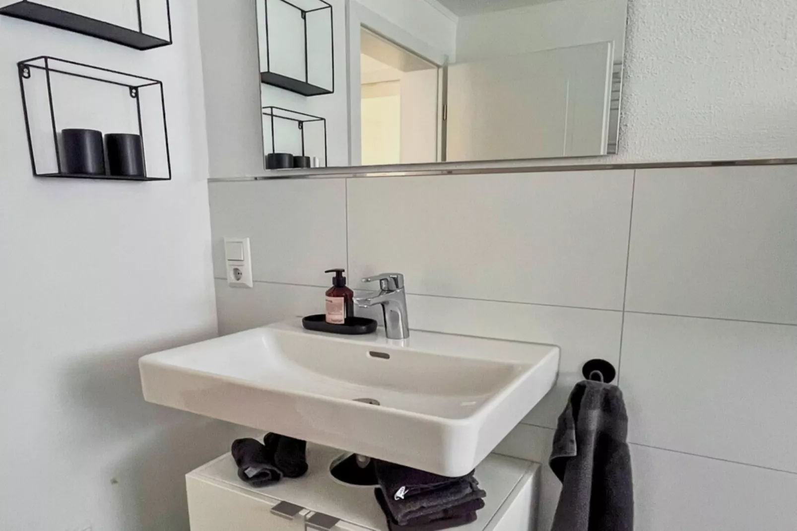 Ferienwohnung Eifelglück mit Dachterrasse-Badkamer