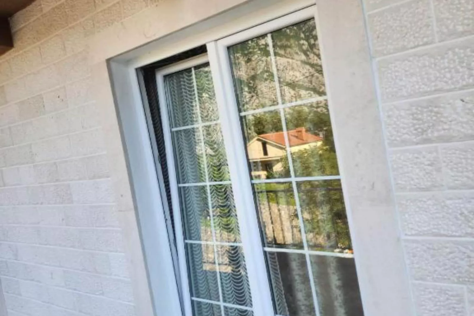 Deluxe City Escape with Modern Comforts & Garage - Double Room-Buitenlucht