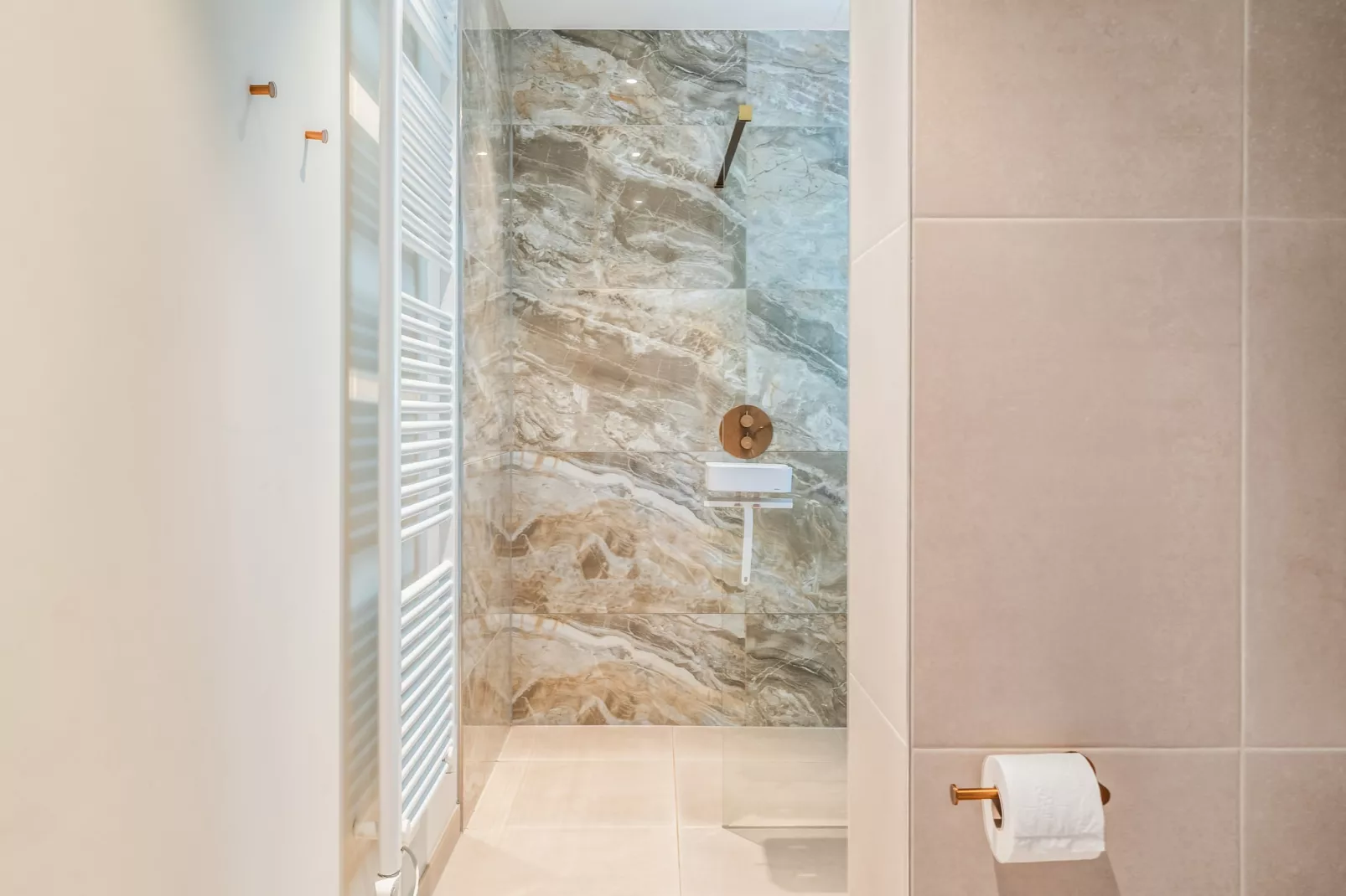 Apartment Zand | 4 Persons-Badkamer