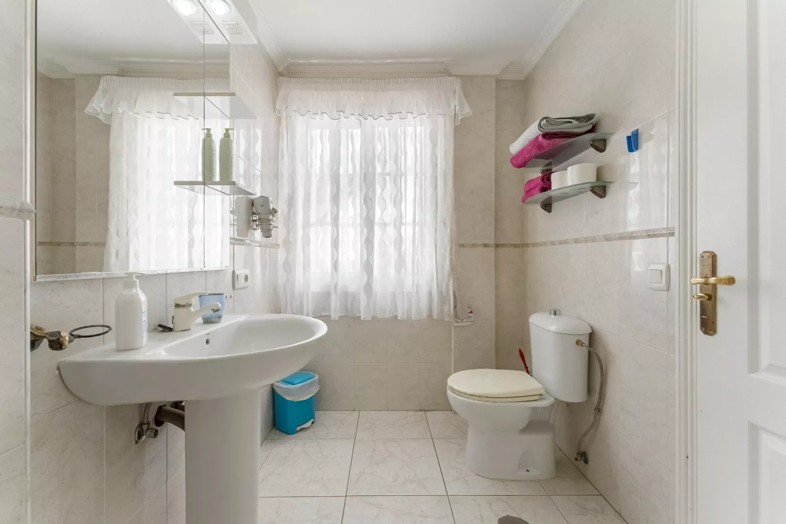 Delfin 14A 2d - Badkamer