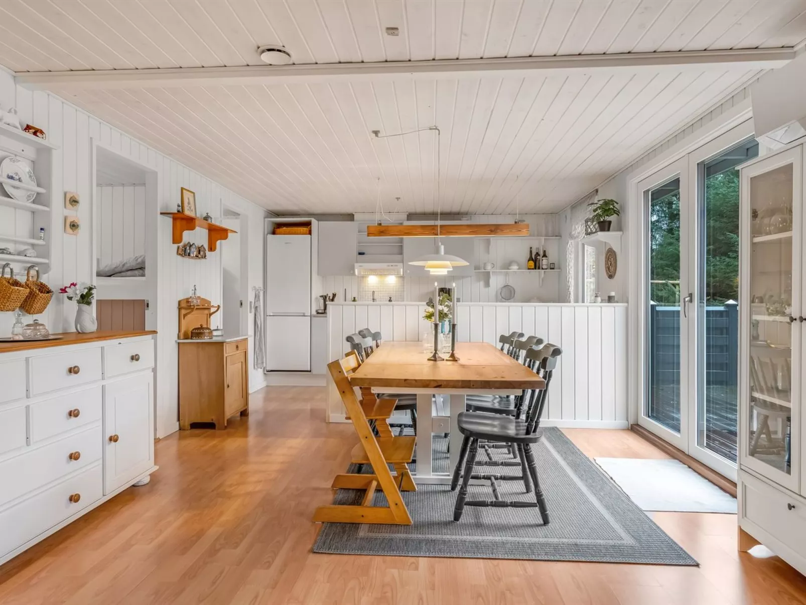 "Hughlek" -  from the sea-Binnen