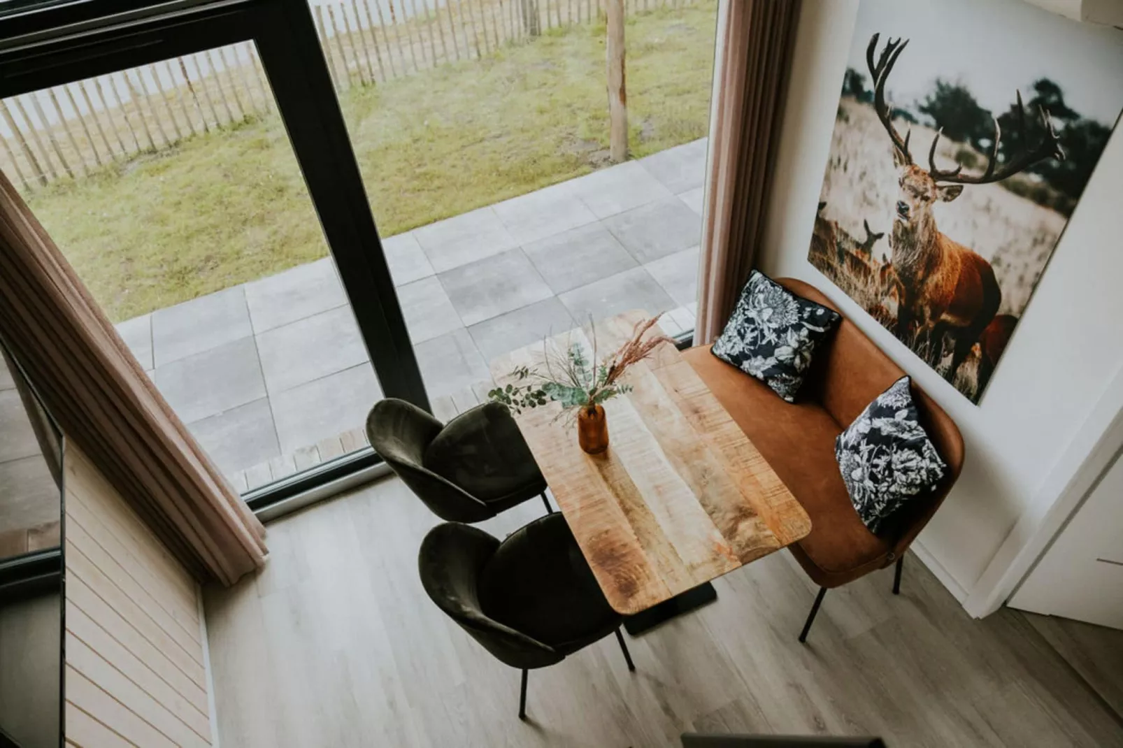 Tiny house XL | 2-4 persoons-Eetkamer